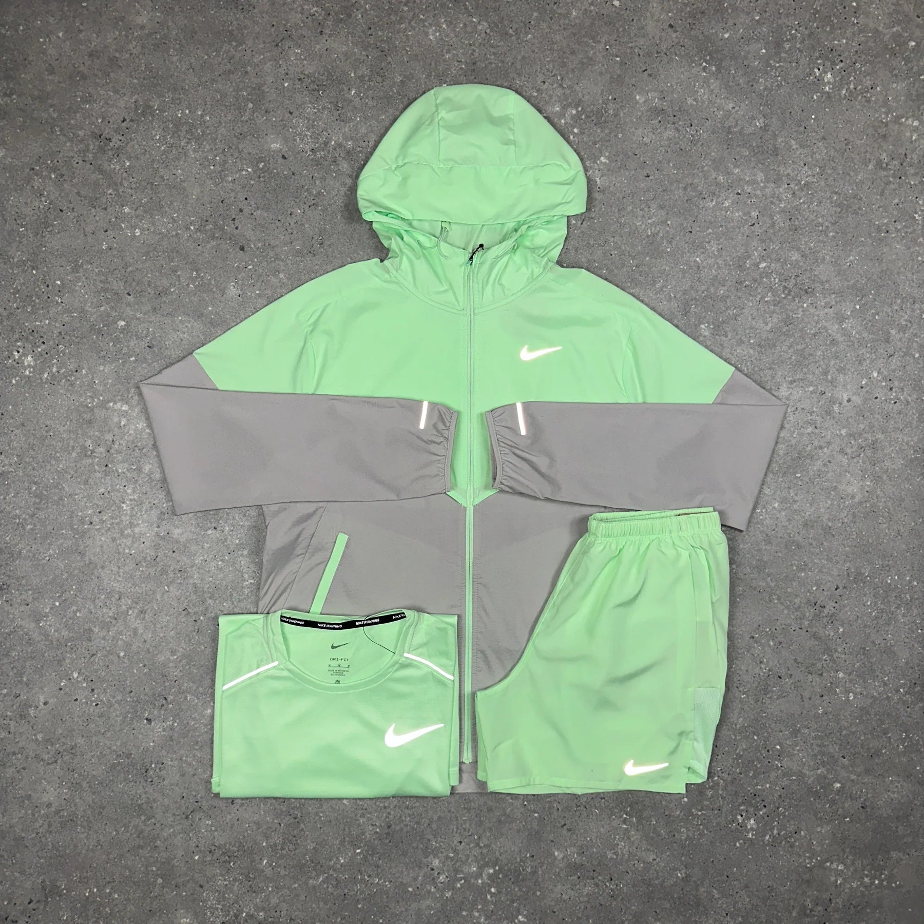 NIKE MILLER SET - 3 PIECE MINT