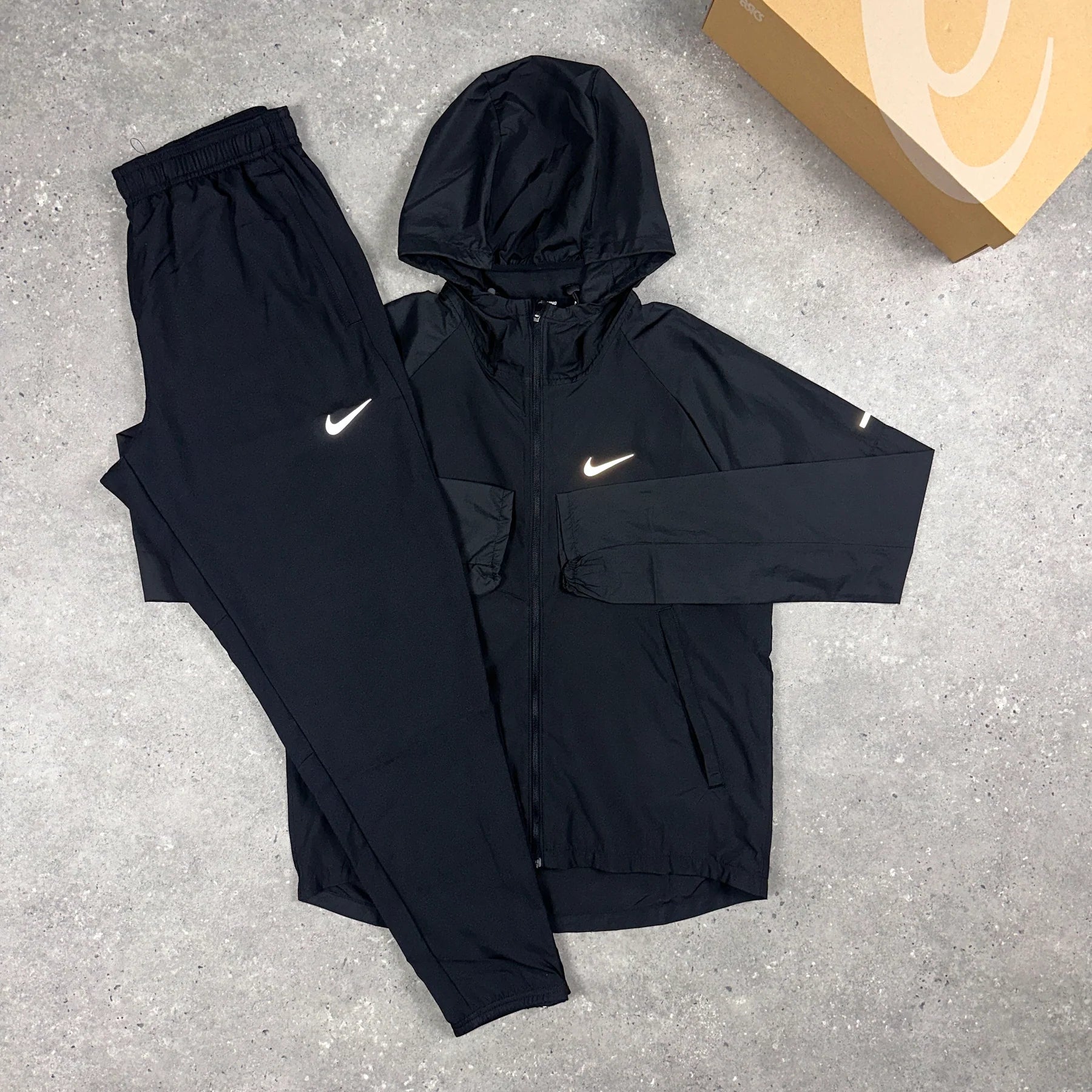 Nike Miller Tracksuit - Svart